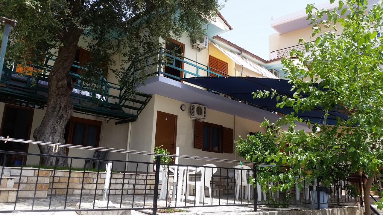 Mehilli Hotel Dhërmi Exterior foto