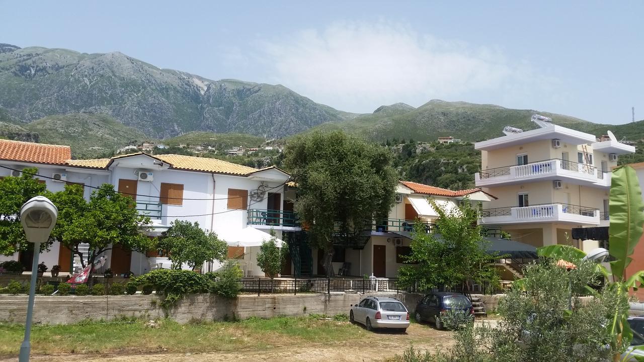Mehilli Hotel Dhërmi Exterior foto